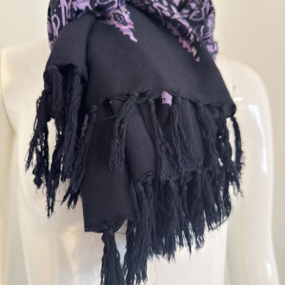 Women’s Shawl or Scarf 100% Rayon Purple and Black Accessory - Picture 4 of 9